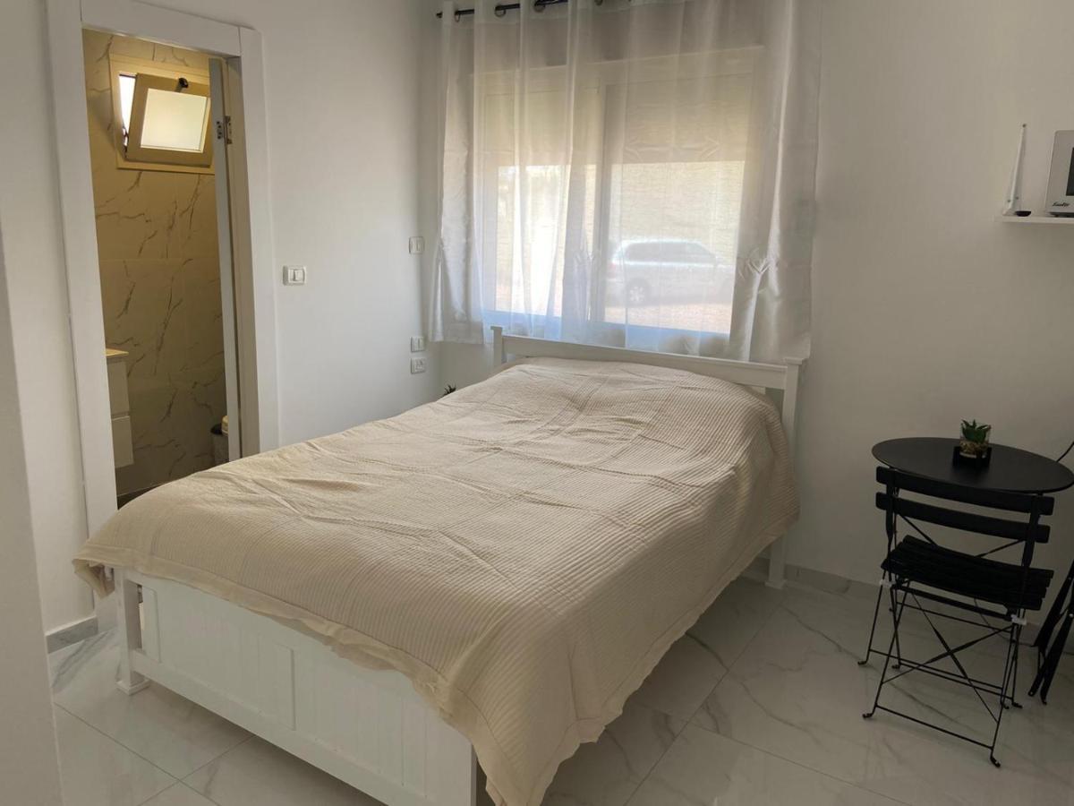 פנינת הדקל בבאר אורה Otel Dış mekan fotoğraf