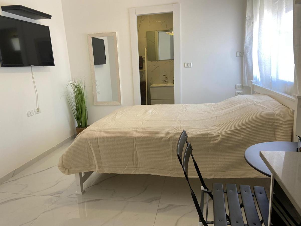 פנינת הדקל בבאר אורה Otel Dış mekan fotoğraf